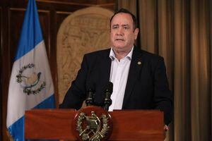 Presidente envía mensaje ante la crisis y reitera que “Guatemala se levantará”