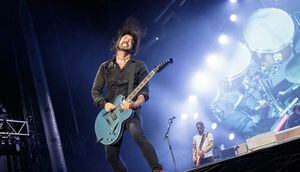Foo Fighters: irreverencia y rock que volvió a enamorar