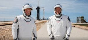 Em segunda tentativa, lançamento da primeira missão tripulada da SpaceX ocorre neste sábado