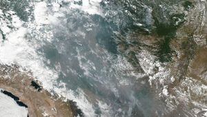 Imagem de satélite da NASA mostra queimadas na região amazônica