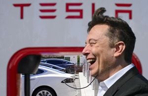 Elon Musk busca más poder de decisión en Tesla: va por el 25% de control de voto en su junta