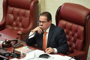 Senado cuelga nombramiento de Jesús González Cruz como secretario interino de Educación