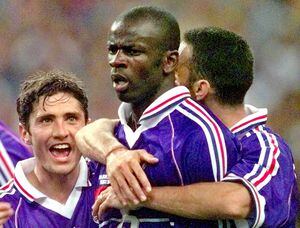 Francia-Croacia en 1998: la noche en que Thuram se "disfrazó" de goleador para meter a Les Bleus en la final de su Mundial