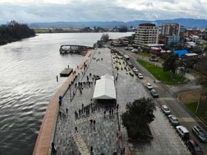 Alcalde de Valdivia a un día del desconfinamiento: "El coronavirus no se ha ido, la gente se sigue contagiando"