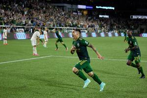 Felipe Mora: golazo agónico y locura a estadio repleto en Estados Unidos