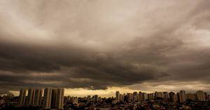 Previsão do Tempo: chuva não dá trégua em São Paulo neste sábado