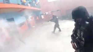 Videos: así fue la intervención policial en las tres cárceles del Ecuador