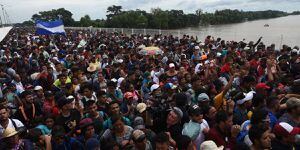 Caravana de migrantes cumple un mes de camino hacia Estados Unidos