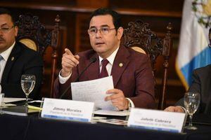 Presidente pide a Contraloría fiscalizar fondos del IGSS que supuestamente llegaron a Acción Ciudadana