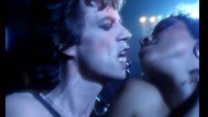 Actriz reveló que tuvo relaciones sexuales con Mick Jagger cuando ella tenía 15 y él 33: "No me hizo hacer nada que no quisiera"