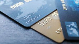 Bancos y tarjetas cobrarán deudas desde el fin de mes