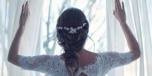 FOTO: suegra arruinó la boda de su hijo a llegar vestida de novia