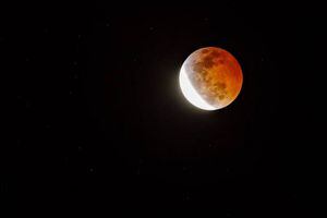 Astrónomos capturan un impacto en la Luna durante el eclipse