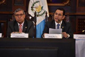 Presidente pide a guatemaltecos reafirmar valores patrios y defender la soberanía del país