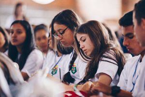 La educación básica en Colombia no es universal, señala informe de la OCDE