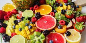 Prepara estos bowls de frutas con los que puedes desayunar y bajar de peso