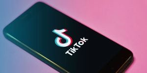TikTok suspende contenido en Rusia tras nueva ley contra “noticias falsas”