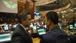 Ministros se pronuncian ante el rechazo de la Ley Económica en Ecuador