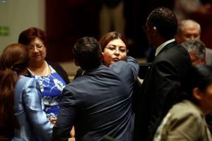 Niegan reconsideración de la legisladora Sofía Espín y continúa su investigación