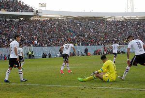 Colo Colo arrugó ante Antofagasta y le dejó a la U el título del Clausura en bandeja