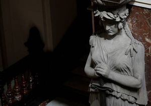Fallo histórico de la Corte Suprema ordena a isapre cubrir cirugía de reconstrucción corporal de una mujer transexual