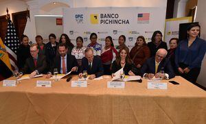 OPIC y Wells Fargo se asocian con Banco Pichincha para ampliar préstamos a mujeres en Ecuador