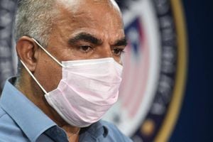 Secretario de Salud asegura que el pico de contagios de coronavirus ya pasó
