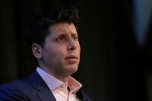 Sam Altman y su búsqueda de una renta básica universal para todos con Worldcoin... a cambio del escaneo del iris