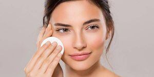 Tres formas de remover tu maquillaje para lucir una piel sana y radiante