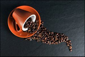 Cinco enfermedades que produce tomar café en exceso