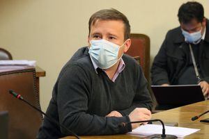 Diputado Fuentes presenta querella por perjurio contra Rodrigo Rojas Vade