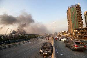 Al menos veinticinco muertos tras la dantesca explosión en el puerto de Beirut