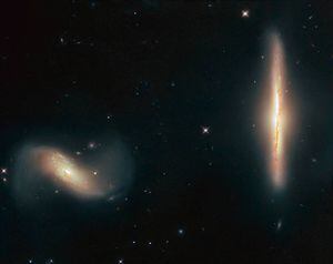 Telescópio Hubble da NASA detecta impressionante dupla de galáxias 'especiais'