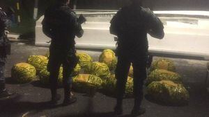 Localizan 570 kilogramos de cocaína en embarcación proveniente de Ecuador