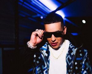 Daddy Yankee firma contrato multi millonario con Universal Music Group