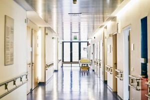 Sigue incrementando: Salud reporta unas 307 hospitalizaciones por COVID-19