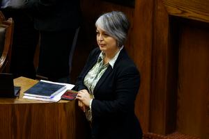 "Hay gente que la estaba pasando muy mal": ministra Jara justifica la salida de Larraín