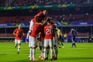 Los históricos de la Roja despertaron a tiempo y la Roja se anima en su "querida" Copa América