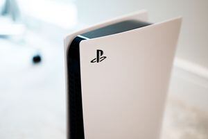 PS5 Slim sería presentada por Sony en un PlayStation Showcase en agosto, revela filtración