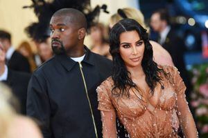 Un nuevo capítulo: captan a Kim Kardashian llorando junto a Kanye West