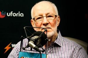 Se retira Luis Francisco Ojeda de la radio