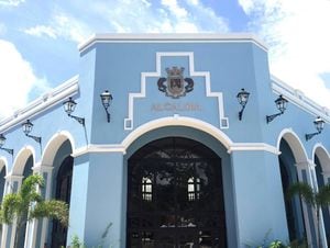 Protestan juramentación de alcalde de Fajardo