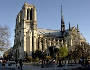 Da un recorrido virtual por la catedral de Notre Dame