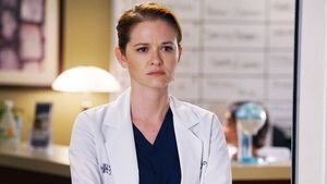 Grey's Anatomy: Sarah Drew não aprova final de April e revela como gostaria de ter se despedido da série