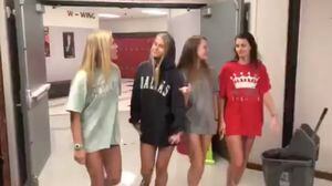 El indignante video de un código de vestimenta sexista por el que un colegio de Texas se tuvo que disculpar