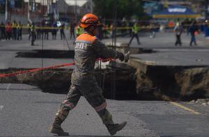 Alertan porque el suelo se hunde dos metros más en Villa Nueva