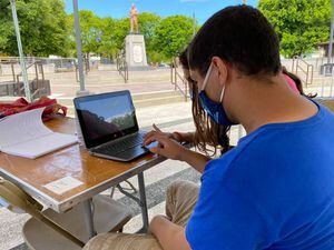 Plazas o centros municipales con Wifi para estudiantes