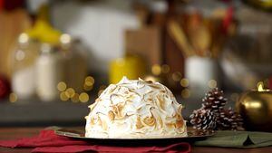 A receita de torta Alaska com panettone é perfeita para quem ama doces
