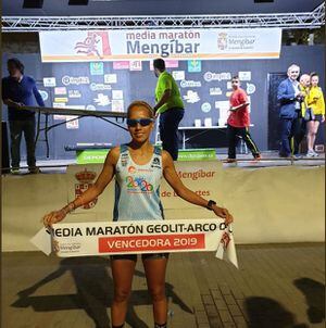 Orgullo ecuatoriano, la maratonista Janine Lima gana en Granada, España