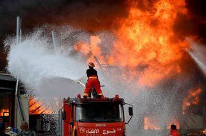 Nuevo incendio en el puerto de Beirut un mes después de la explosión